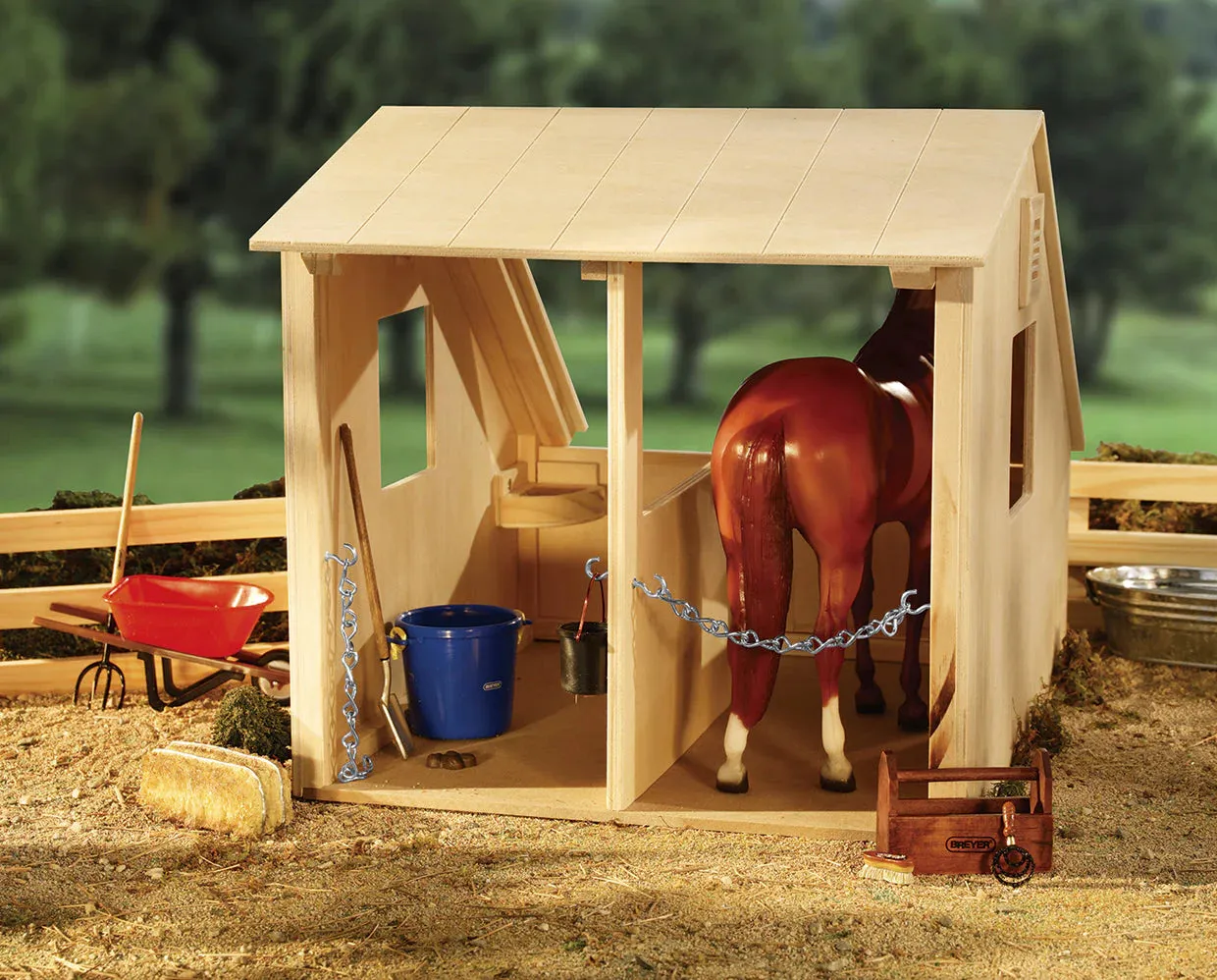 Breyer - Wood Stable