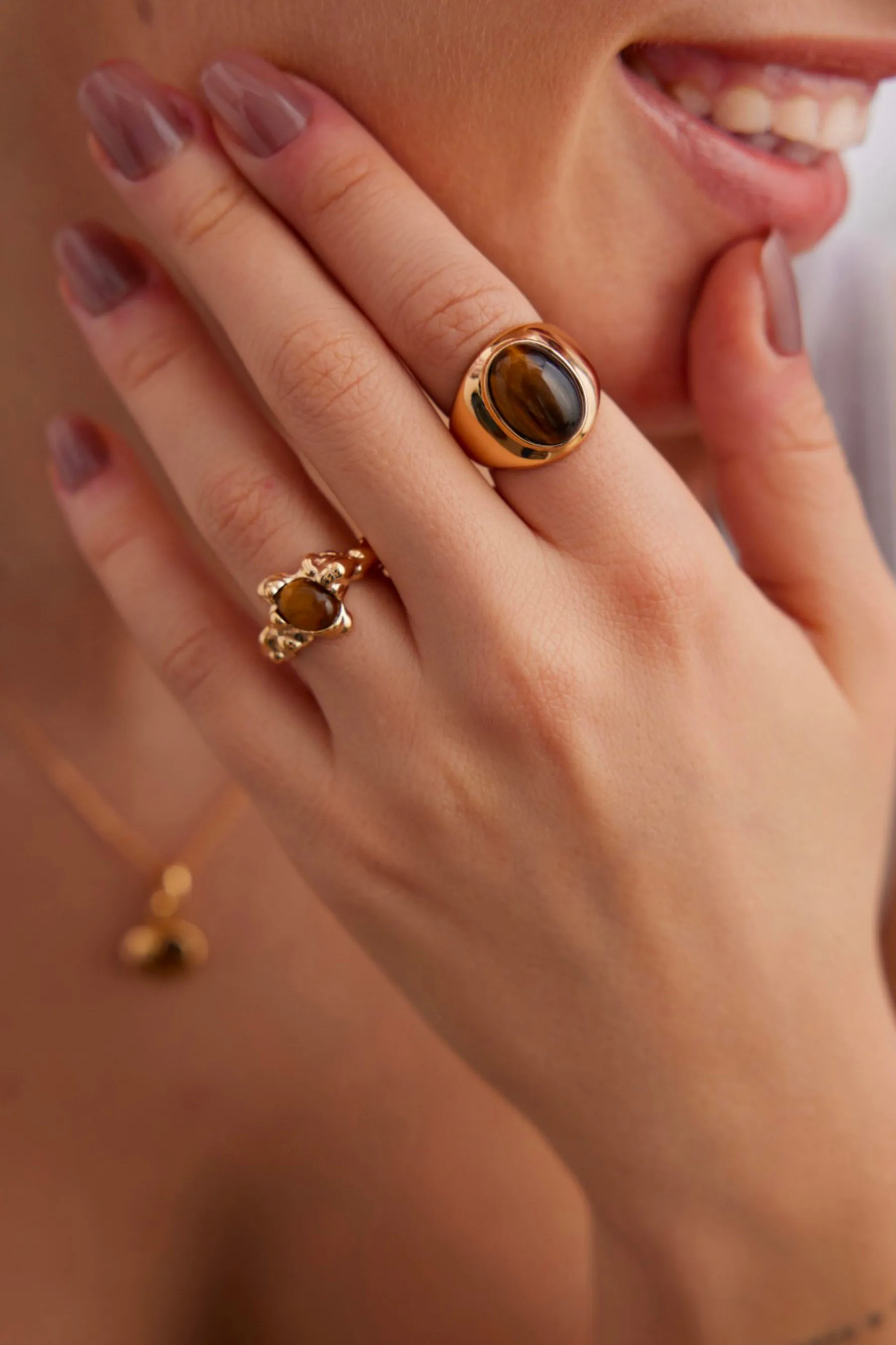 Minimalist Silver Inlaid Tiger Eye Gem Stone Ring