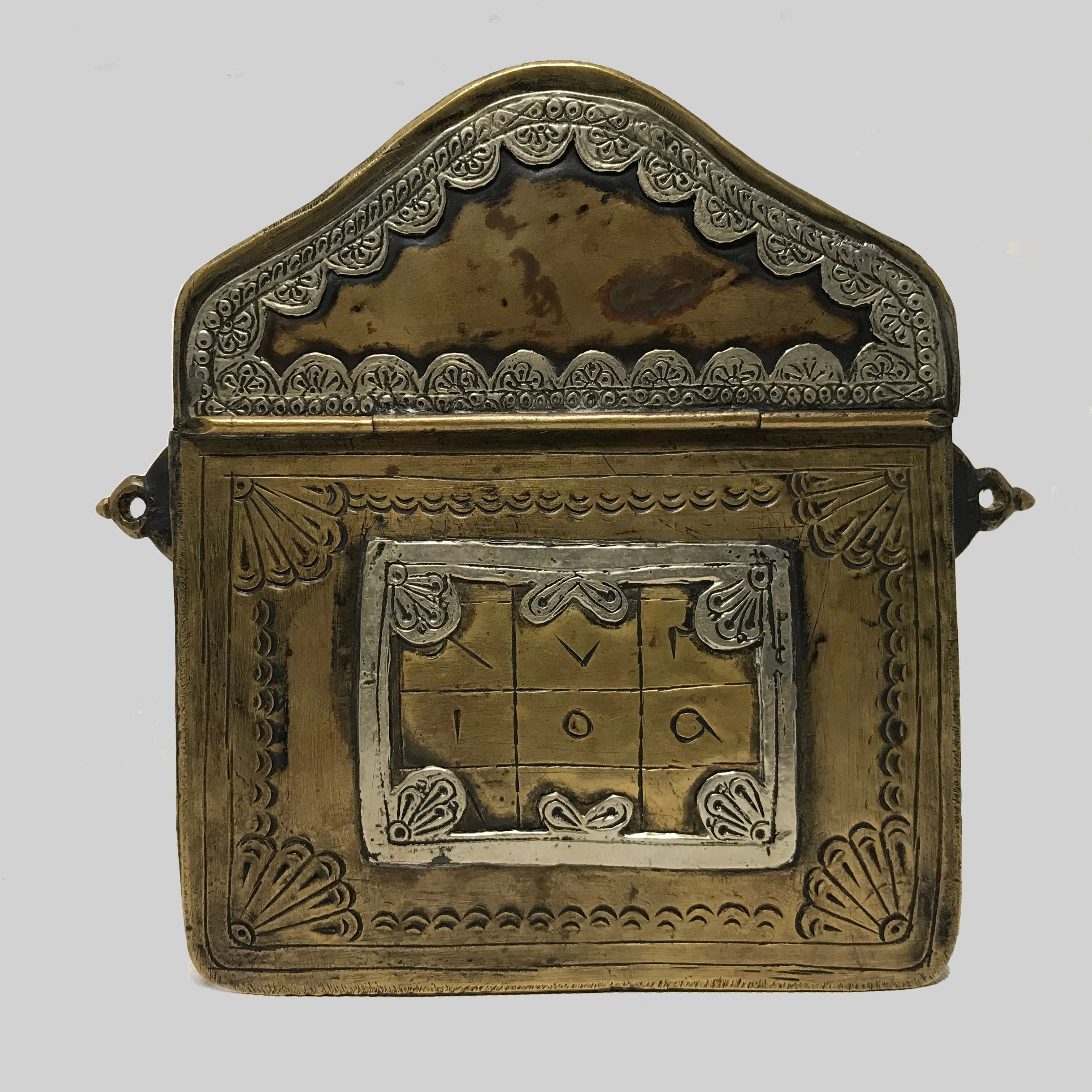 Tibetan ANTIQUE GAO PRAYER BOX